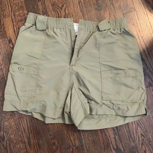 Men’s Aftco fishing shorts